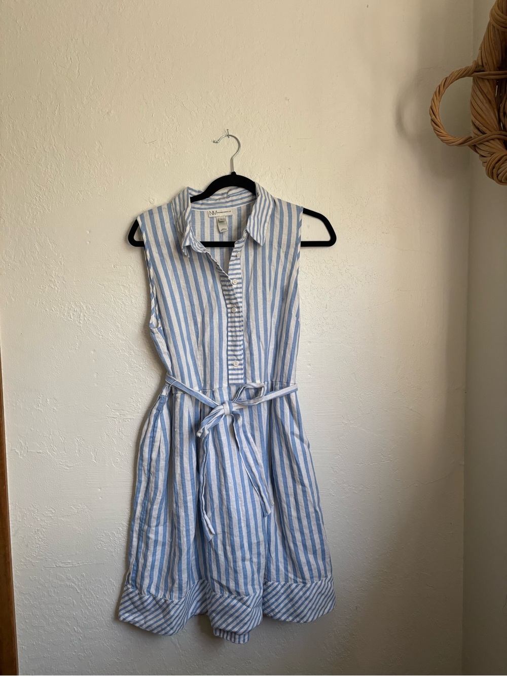 Neiman Marcus Blue & White Striped Sleeveless Shirt Dress